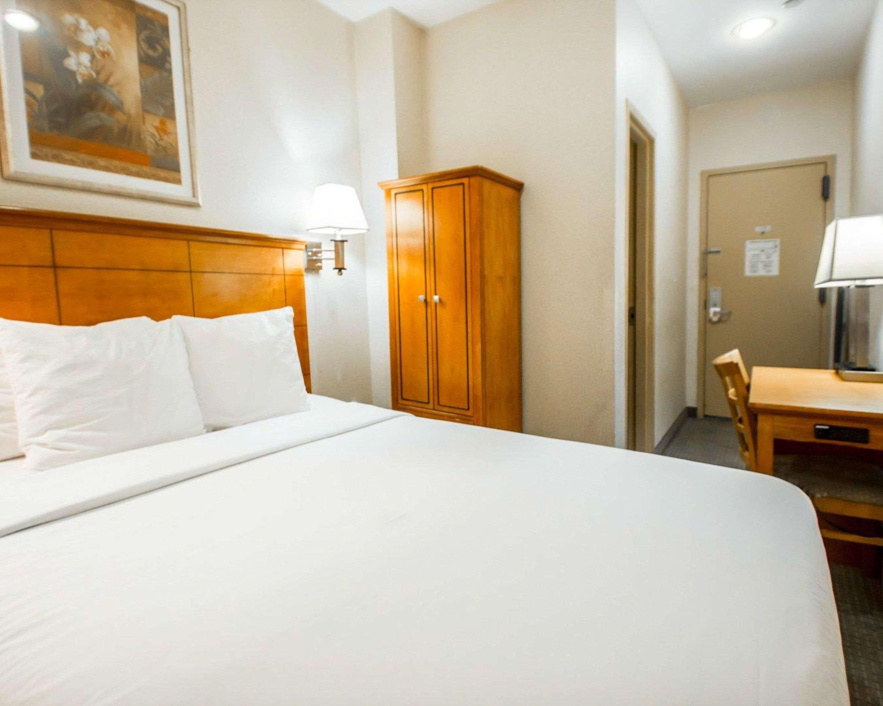 Econo Lodge Times Square Nowy Jork Zewnętrze zdjęcie
